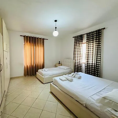 Ema's Hotel